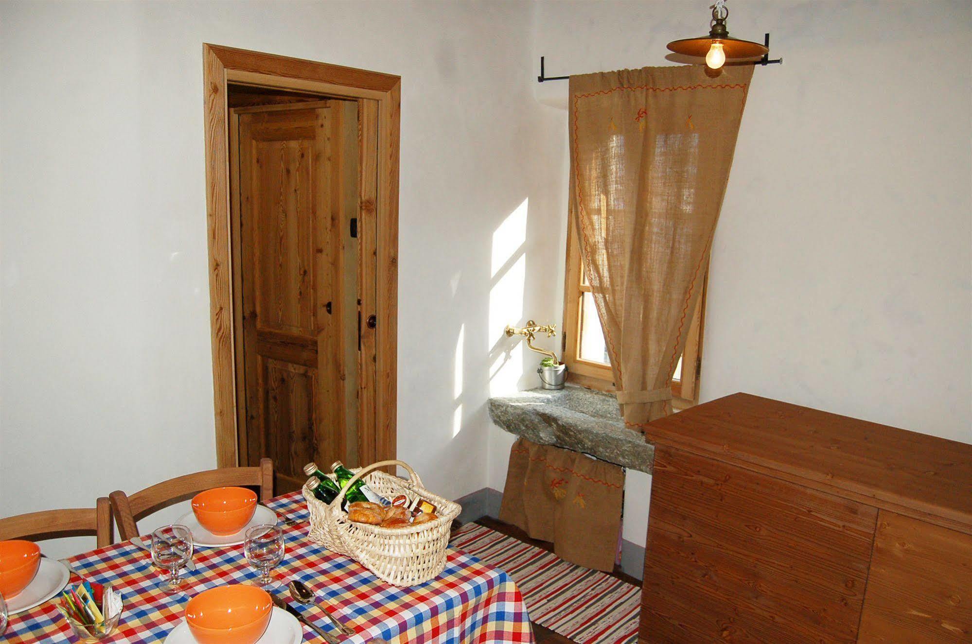 Aparthotel Contrada Beltramelli Villa di Tirano